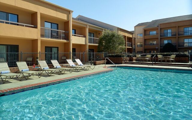 Courtyard Birmingham Hoover