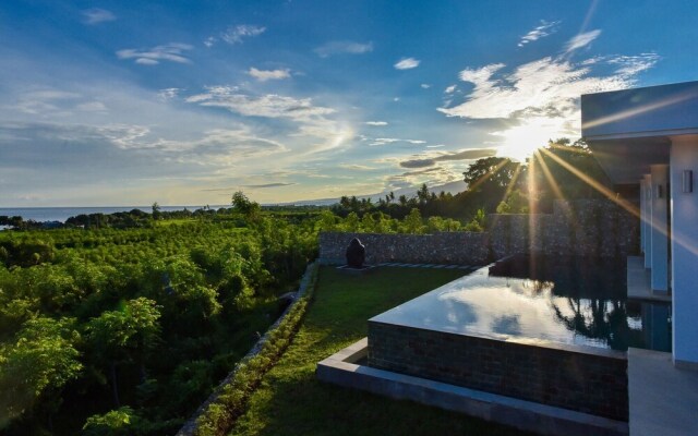 Deep Blue Villa