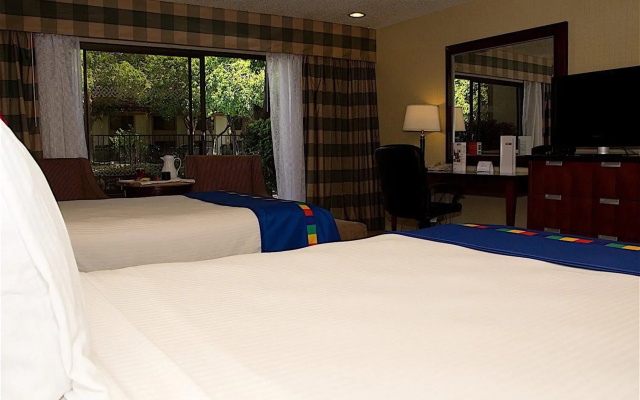 The Hotel Fresno