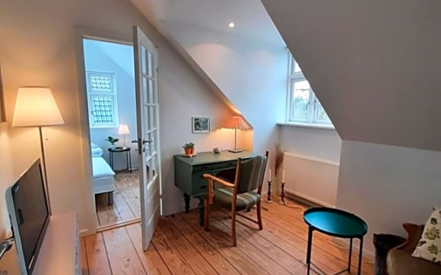 LatterLy Rooms