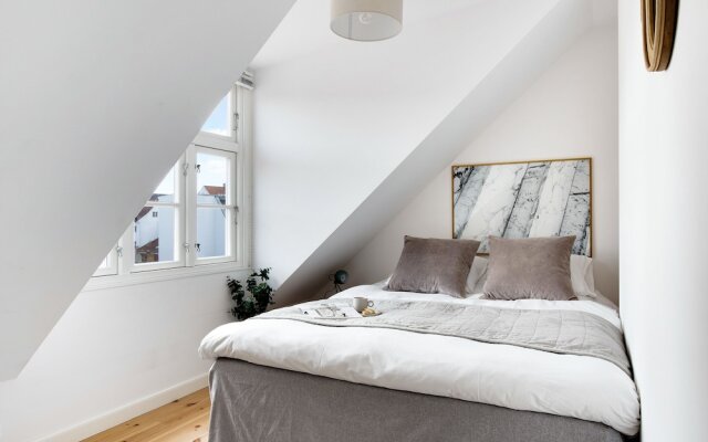 Sanders Saint - Nice 1-bdr Apt by the Canals