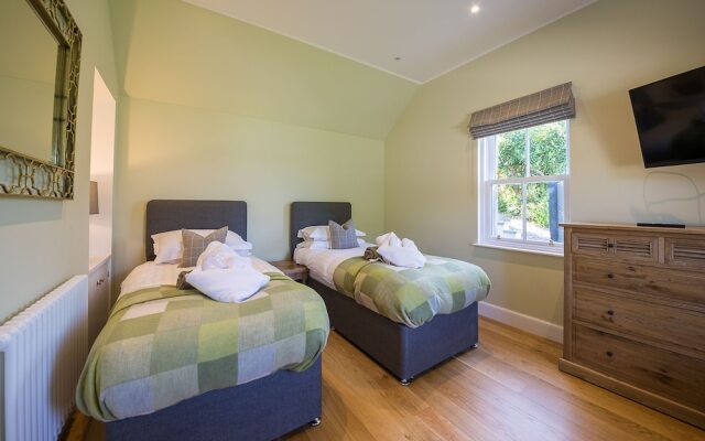 Taymouth Marina - Port Bane