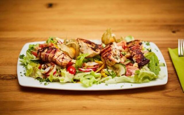 Triniushütte Hotel & Ferienwohnung "Thüringens schönste Aussicht"