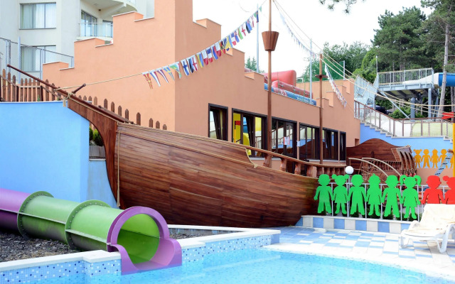 Grifid Aqua Club Bolero