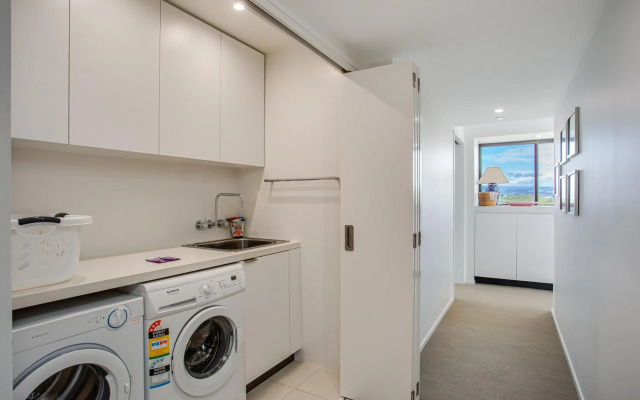 Gemini Court Holiday Apartments