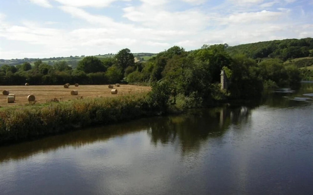 The Tin Barn