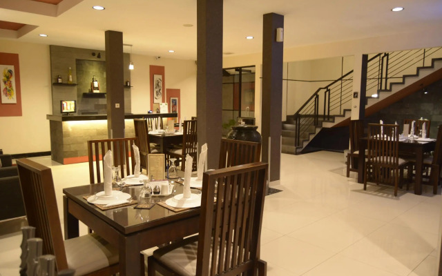 Puri Chorus Hotel