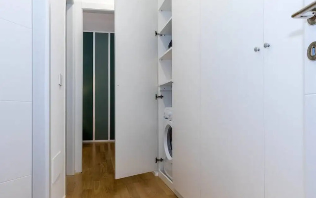 JOIVY Lotto Square Apartment