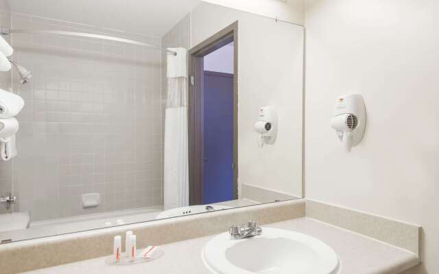 Ramada by Wyndham Watertown/Thousand Islands NY