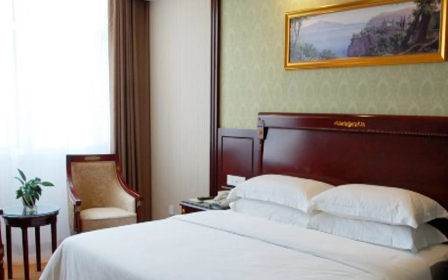 Vienna Hotel Qingdao Jiaozhou – Guest Rooms – Qingdao