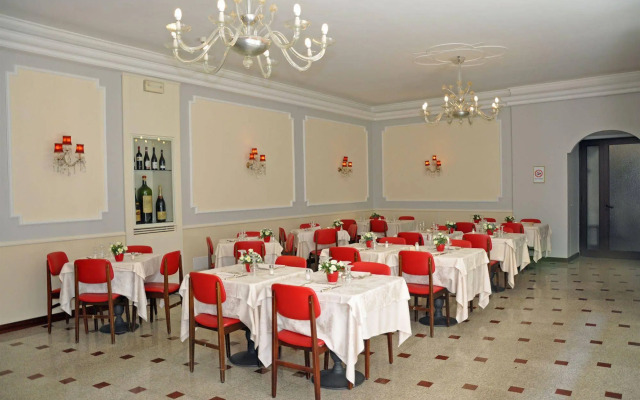 Hotel Moderno