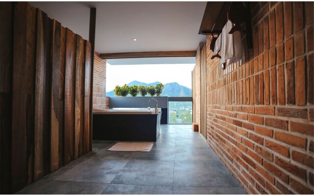 SeaSing Boutique Hotel