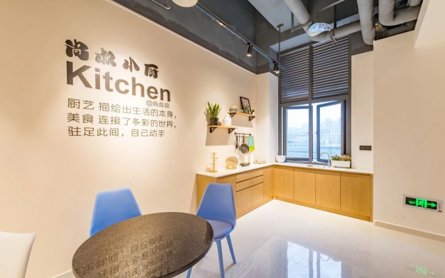 Rezen Sunbow Hotel