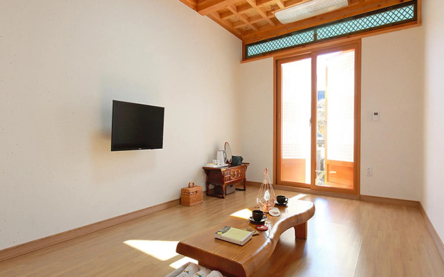 Cheonggong Hanok Stay