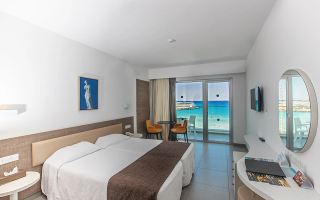 Vassos Nissi Plage Hotel & Spa