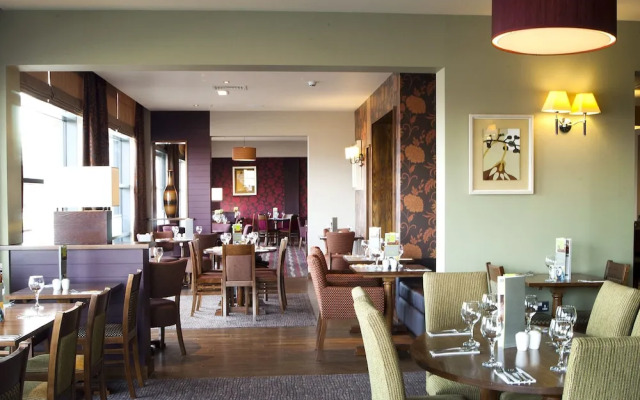 Premier Inn Edinburgh Park - Airport
