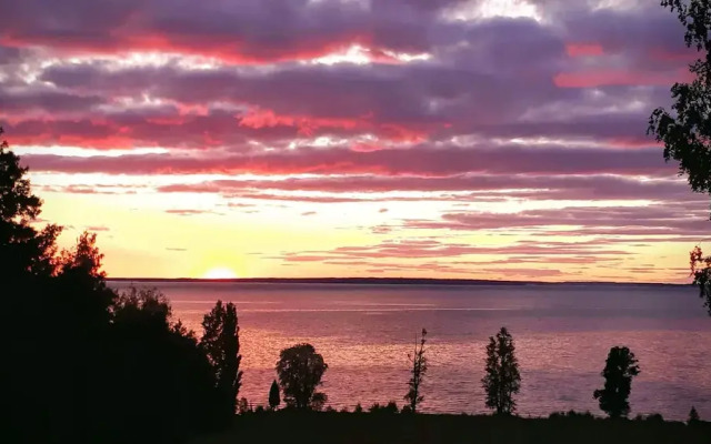 Stunning Sleeps 9 Lakeview Loghome, Spa & Yoga