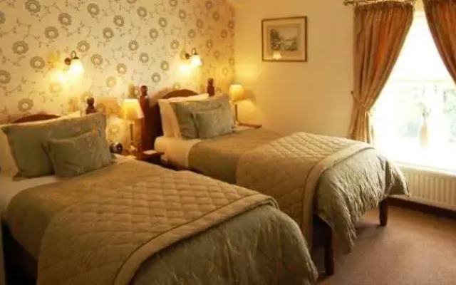 Middle Holly Cottage