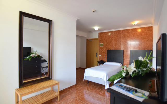 Hotel Adonis Capital