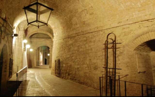 Studio in Perugia, With Pool Access, Enclosed Garden and Wifi