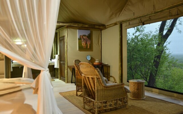 Ghoha Hills Savuti Lodge