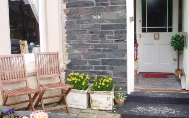 Lakemere Guest House