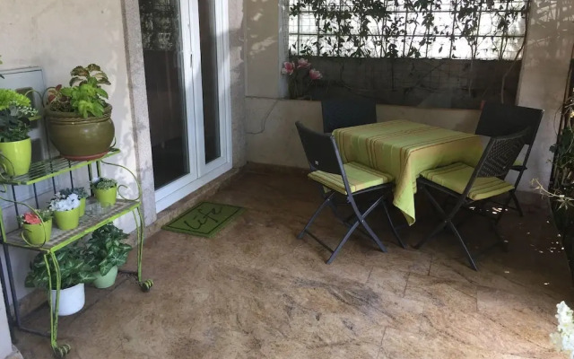 Comfortable Nena Apartment with Nice View