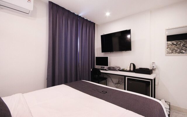 Gray Motel