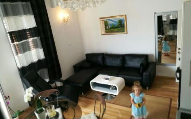Ana Apartment