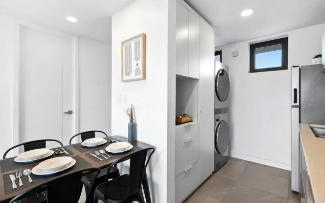 Distrito Revolution Suites