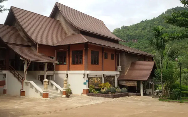 Phubachiang Golf & Resort Pakse