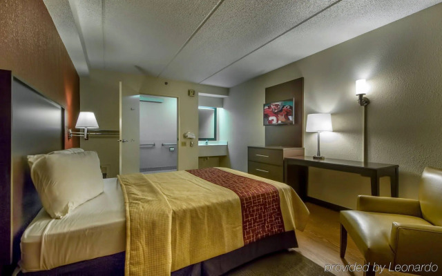 Clarion Pointe Kennesaw Town Center