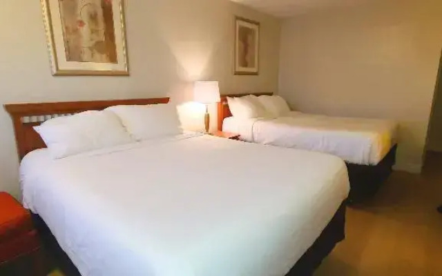 Riviera Inn and Suites 1000 Islands
