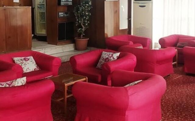 The Rose Otel