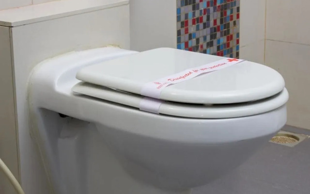 OYO Premium Borivali Kora Kendra
