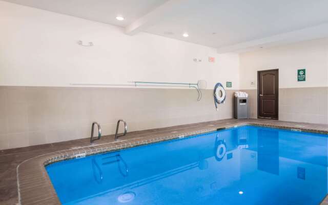 La Quinta Inn & Suites by Wyndham Auburn