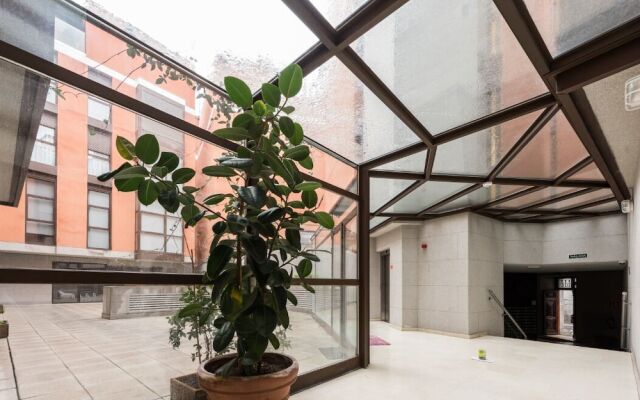 Spain Select San Joaquin Apartments