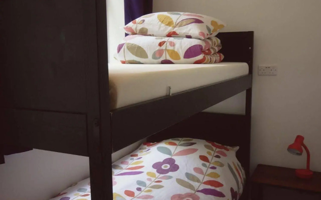 Igloo Hybrid - Hostel