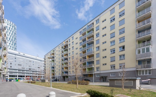 Cute and Sunny Studio in Zagreb With Balcony & Free Parking