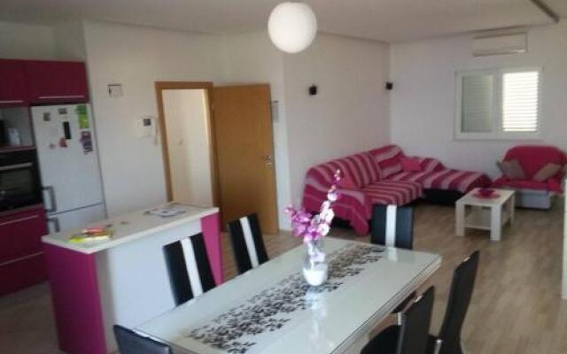 Apartment Oaza Mira