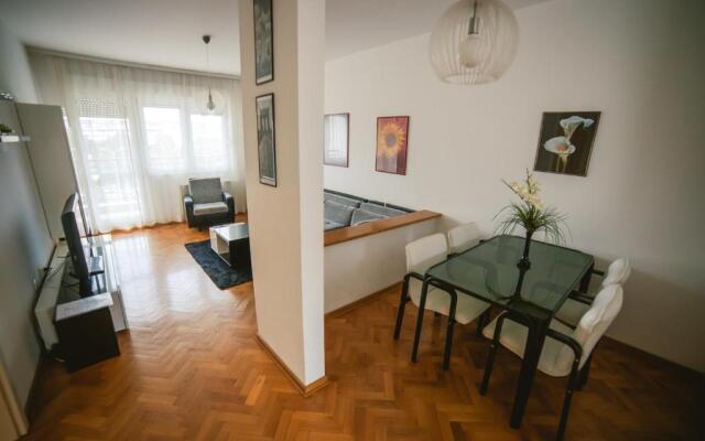 Viktorija Apartment