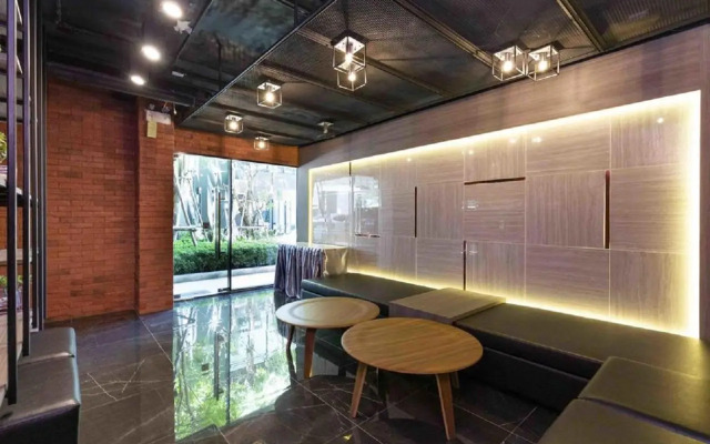 The Excel Groove Condo at Lasalle 52
