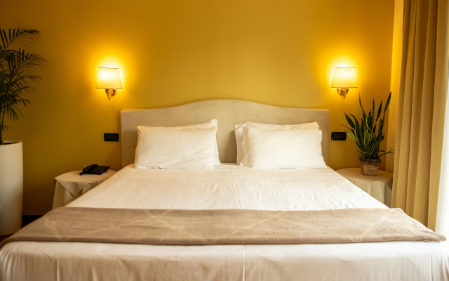 Admiral Hotel Villa Erme