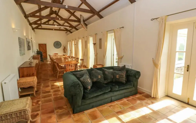 Tregoninny Vineyard and Woodland Farmhouse