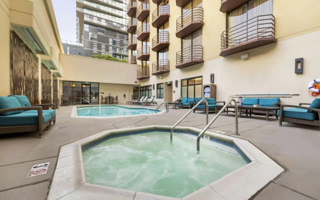 Best Western Plus Bayside Inn