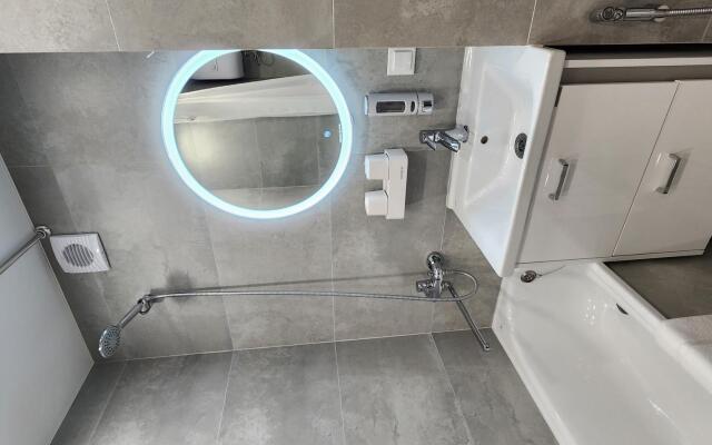 Comfort Apartment on Yelninskaya St., 15