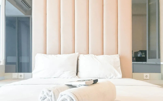 Modern and Comfortable Studio at Benson Supermall Mansion Apartment