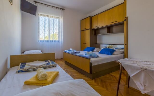 Rooms Zeljka 2