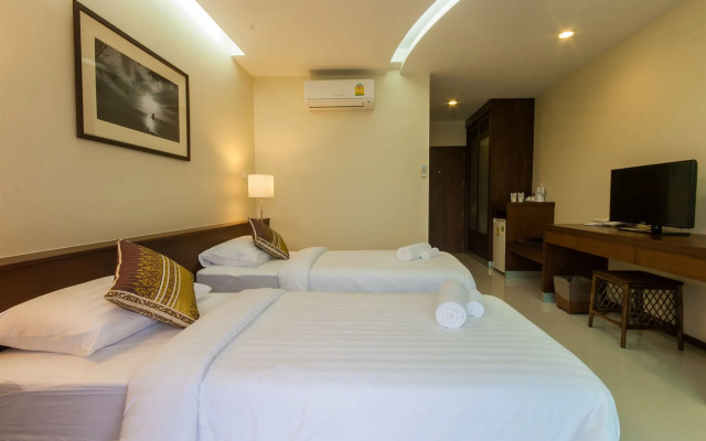 Baan Nilrath Hotel