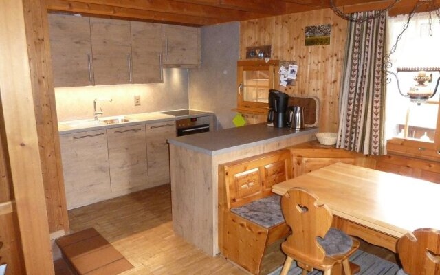 Ferienhaus Stutz links